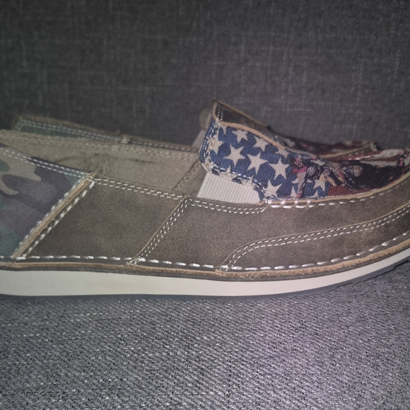 Ariat Women's Western Slip On Shoes - Picture 1 of 5